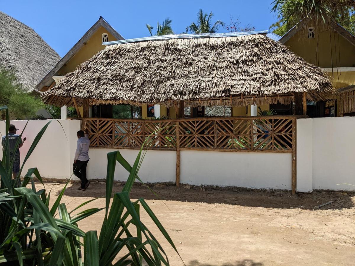 Mkadi Beach House Hotel Nungwi Exterior foto