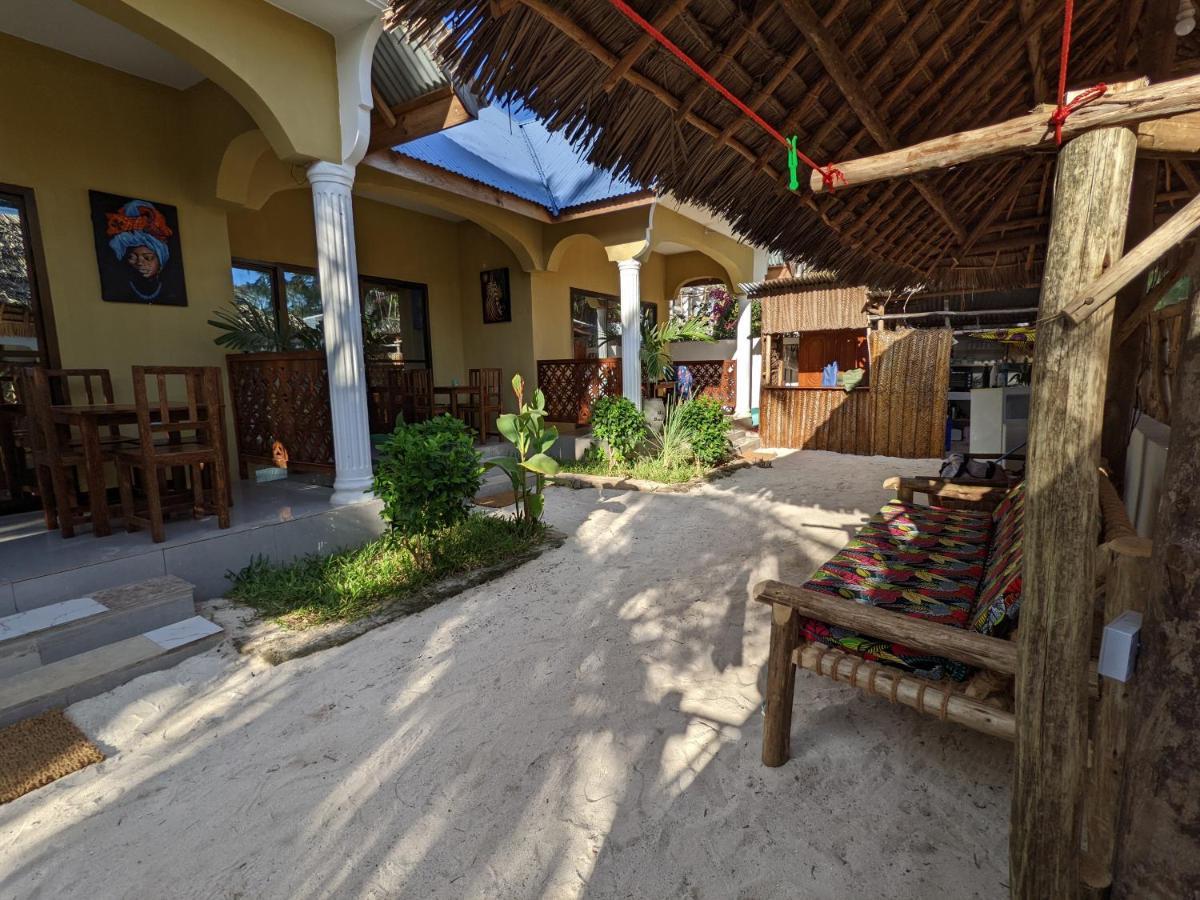 Mkadi Beach House Hotel Nungwi Exterior foto