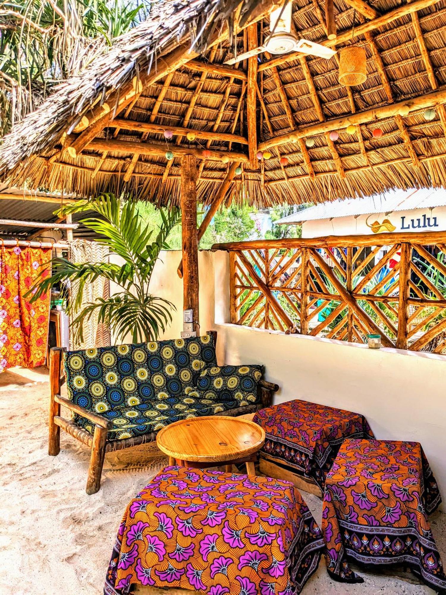 Mkadi Beach House Hotel Nungwi Exterior foto