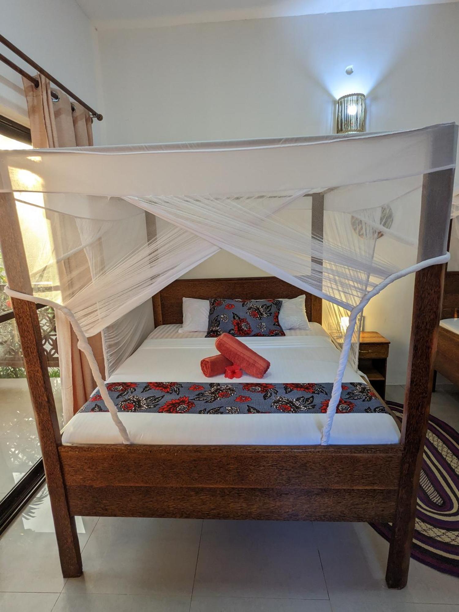 Mkadi Beach House Hotel Nungwi Cameră foto